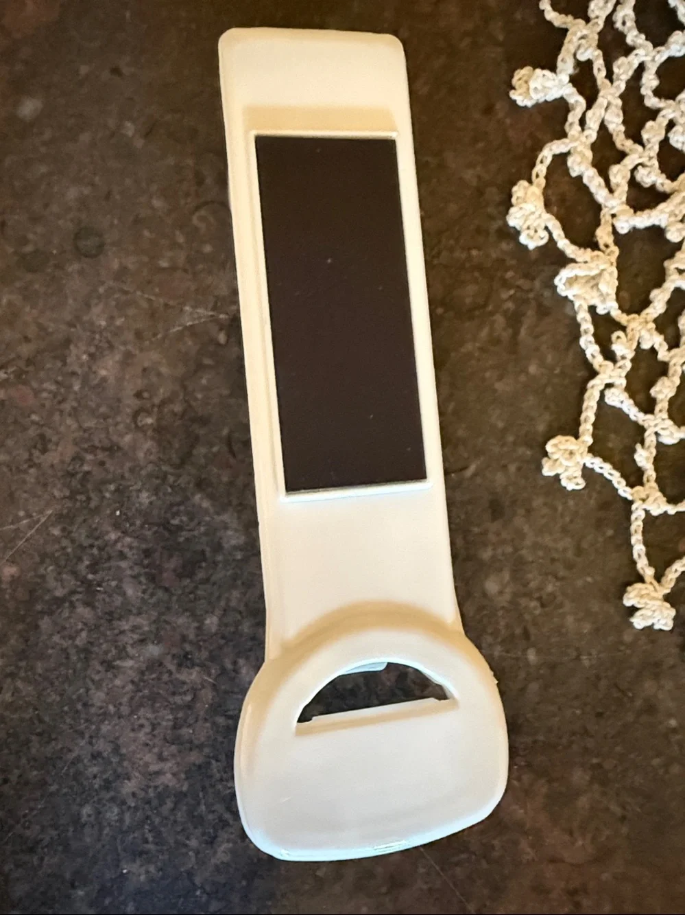 Pampered Chef Easy Opener #2590 retired bottle opener, magnetic back, white EUC